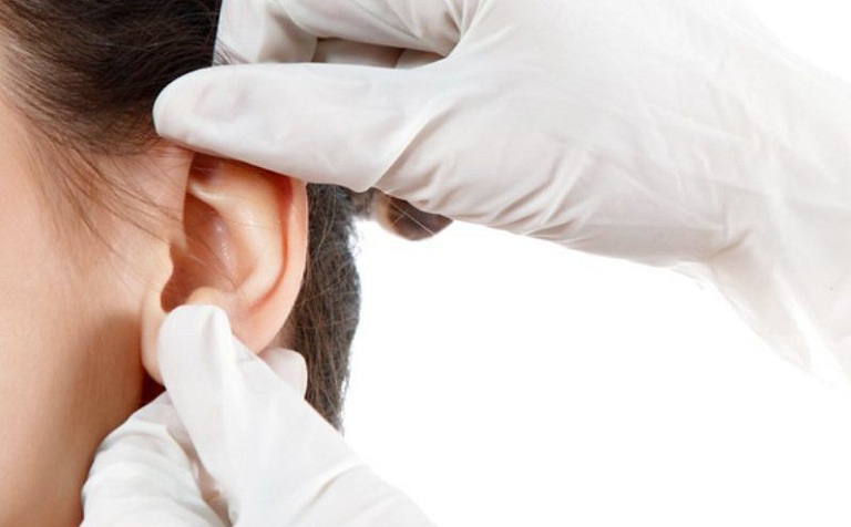 Viêm tai giữa nhẹ có thể tự khỏi mà không cần dùng đến kháng sinh điều trị