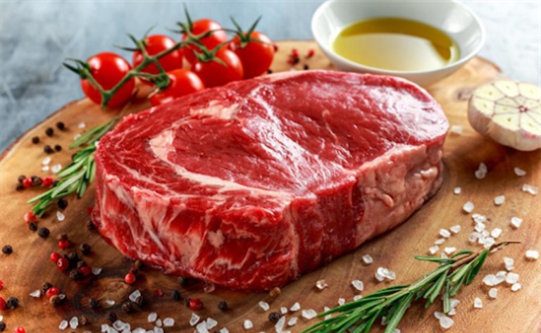Người bị gout có nên bổ sung thịt bò vào thực đơn ăn uống hàng ngày không?