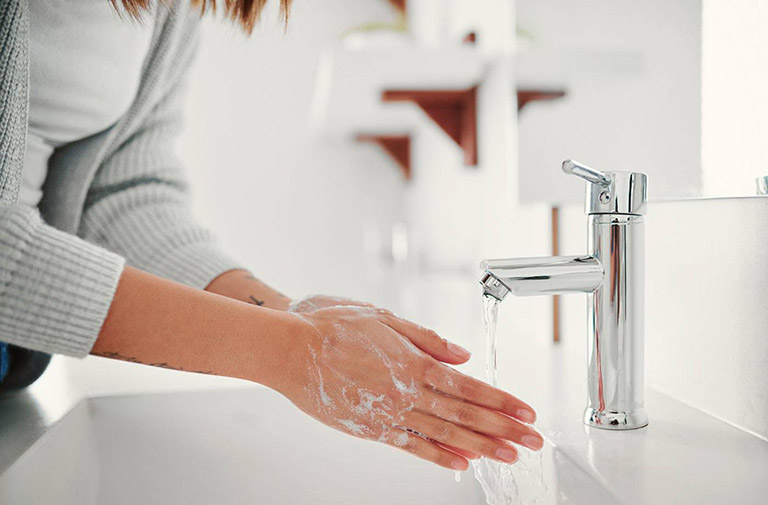 Thường xuyên rửa tay sạch sẽ là biện pháp phòng ngừa ho hiệu quả