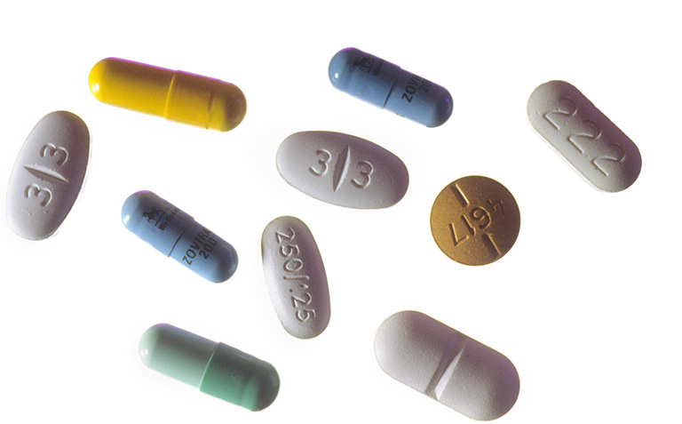 Thuốc Cephalosporin có thể gây ra một số tác dụng phụ như Penicillin