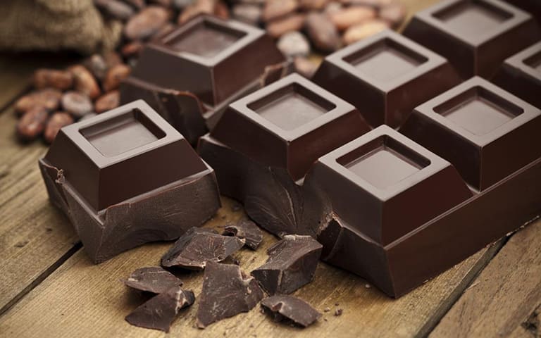 Nam giới bị liệt dương yếu sinh lý nên ăn nhiều chocolate đen