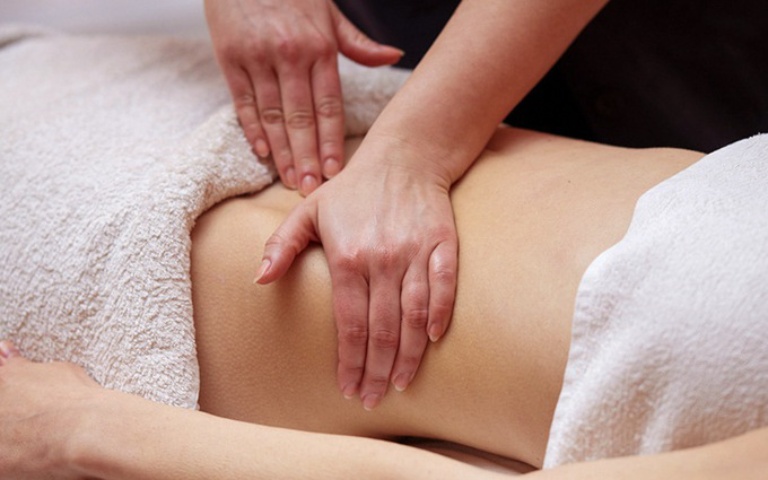 Massage bụng tăng tuần hoàn máu đến hệ tiêu hóa giúp cải thiện triệu chứng đau hiệu quả