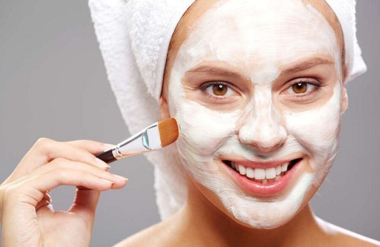 Da mặt rất dễ bị tàn nhang nếu không có cách chăm sóc phù hợp