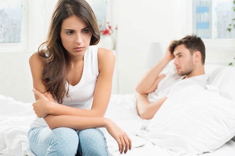 Đời sống tình dục thiếu sự hòa hợp sẽ khiến tình cảm và hạnh phúc vợ chồng bị ảnh hưởng