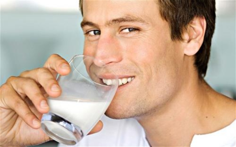 Thói quen uống sữa đậu nành và ăn đậu này sẽ mang lại rất nhiều lợi ích cho sức khỏe và sinh lý nam