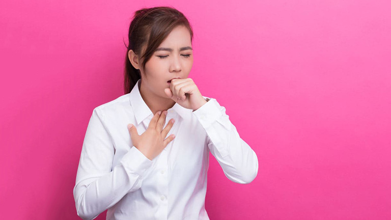 Đau họng có thể là dấu hiệu của cảm lạnh, cảm cúm hoặc viêm amidan
