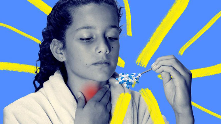 Trẻ em có thể gặp phải những tác dụng phụ khôn lường nếu lạm dụng thuốc trị đau họng