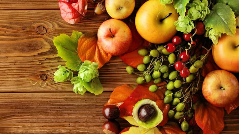 Ăn nhiều rau xanh và trái cây để tăng cường bổ sung vitamin