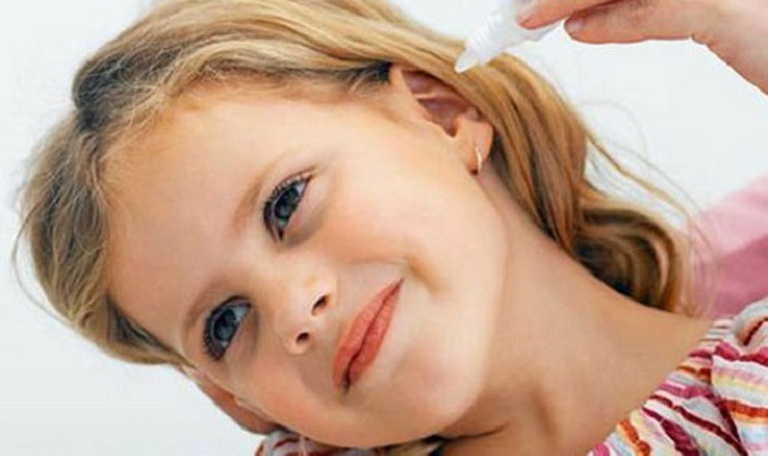 Vệ sinh tai đúng cách giúp phòng ngừa viêm tai giữa