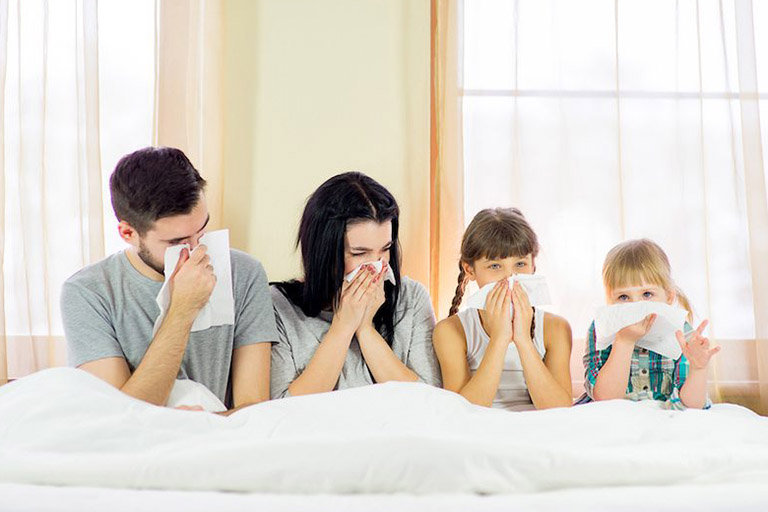 Viêm mũi dị ứng có thể di truyền qua các thế hệ trong gia đình