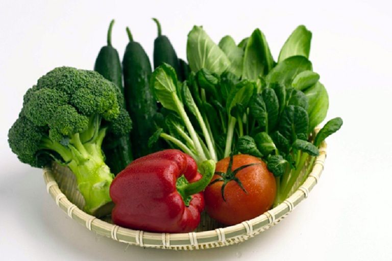 Người bệnh nên xây dựng chế độ ăn dinh dưỡng, tăng cường các loại rau củ quả
